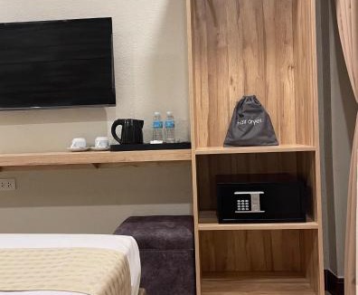 Laoag Hotel | Sola Hotel & Sola Bed and Breakfast