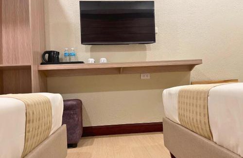 Laoag Hotel | Sola Hotel & Sola Bed and Breakfast