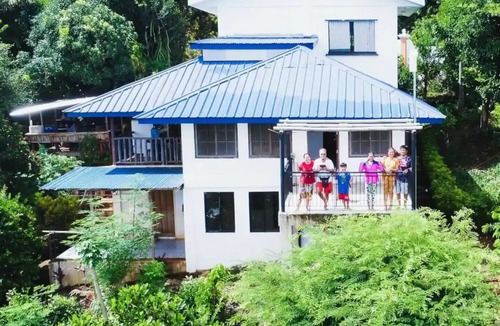 San Pedro House | Soul Shine Main House with wifi and breakfast