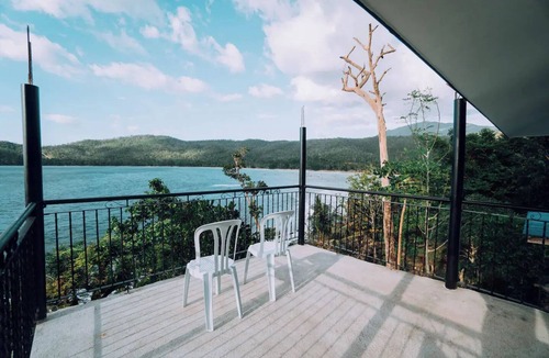 San Pedro House | Soul Shine Main House with wifi and breakfast