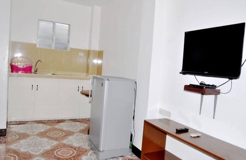 Santa Fe Apartment | Spacious 1-bedroom apartment in Santa Fe with AC - Nanette's Tourist Inn