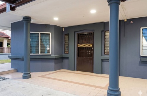 Kajang House | Spacious 2.5-storey semi detached house near SILK highway toward KL/Putrajaya.