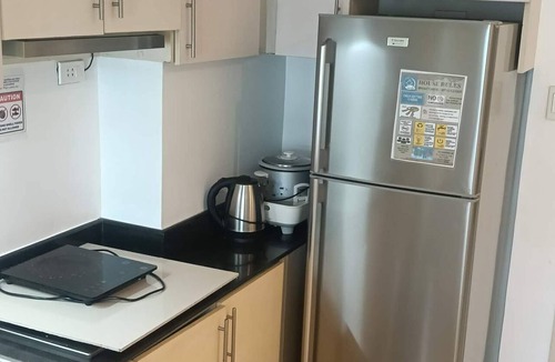 Barangay 76 Condo | Spacious 2BR at Sea Residences Near MOA - Family Stay