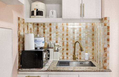 Forbes Park Condo | Spacious 2BR BGC Stay City View Fort Victoria Family & Group Friendly Stay