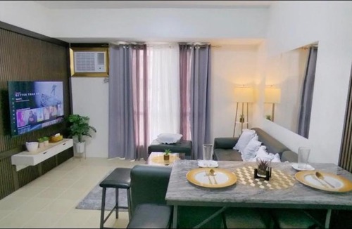 Barangka Ilaya Apartment | Spacious 2BR Condo Unit at Pioneer Woodlands - MRT Boni Station, Mandaluyong City