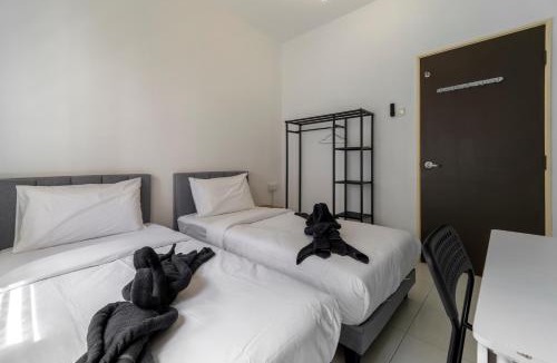 Bandar Puchong Jaya Apartment | Spacious 3-Bedroom Apartment near IOI Mall Puchong