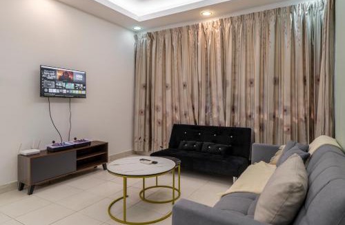 Bandar Puchong Jaya Apartment | Spacious 3-Bedroom Apartment near IOI Mall Puchong