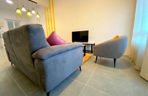 Kuah Apartment | Spacious 3-bedroom family friendly apartment with AC in Langkawi