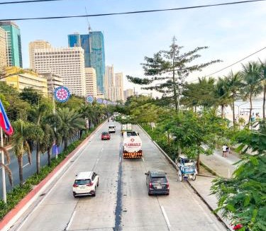 Ermita Apartment | Spacious 3BR near US Embassy, Manila Ocean Park