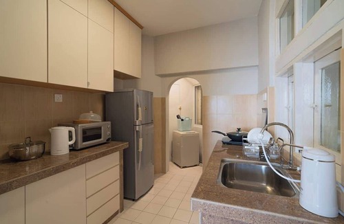 Downtown George Town Apartment | Spacious 3BR Retreat Near Gurney Drive