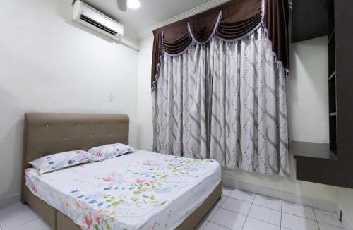 Tanjung Aru House | Spacious 4BR Home Near Beach & Airport Tanjung Aru