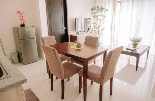 Mandurriao Condo | Spacious & Bright Family Escape