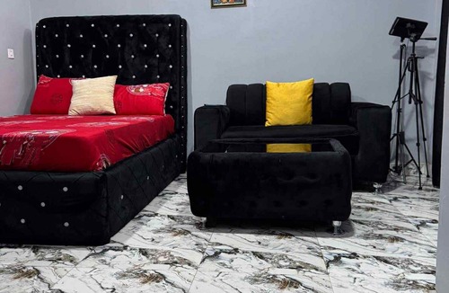 Bakilid Cabin | Spacious lodge in terrific Mandaue City with AC, WiFi