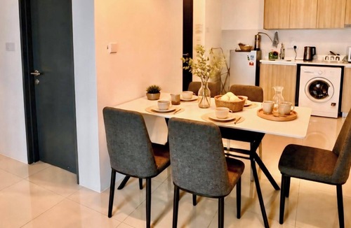 Downtown George Town Apartment | Spacious Modern Suite for 7 Guests