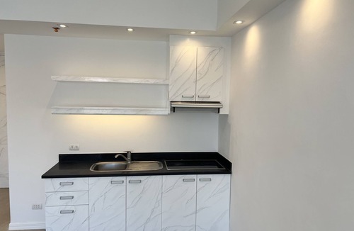 Lapu-Lapu Apartment | Spacious Oceanview Corner Suite Brand New