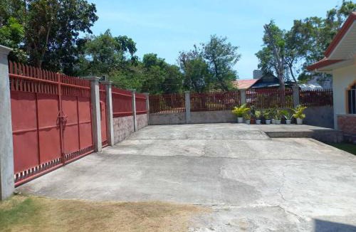 Baclayon Villa | Spacious Villa