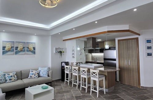 Villas Del Mar Condo | Spectacular 7th Floor Apartment