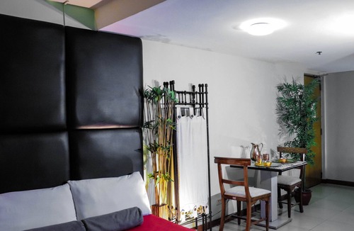 South Triangle Hotel | Sprout Rooms