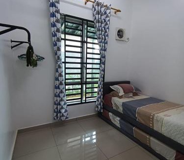 Kampung Kuala Sungai House | Sri Rotan Homestay