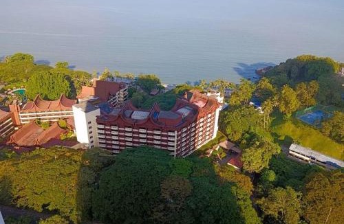 Batu Ferringhi Apartment | Sri Sayang 2 Bedrooms Seaview Resort