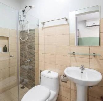 Downtown Apartment | St. Marvin Studio Makati M509