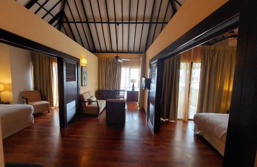 Kampung Bagan Lalang House | ST8 Sepang Golden PalmTree Family Villa 2 Bedroom