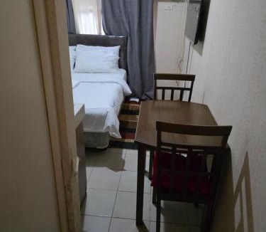 Highway Hills Apartment | Staycation All In