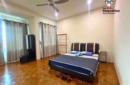 Kota Samarahan House | Staycation Homestay 83 Unigarden near Unimas