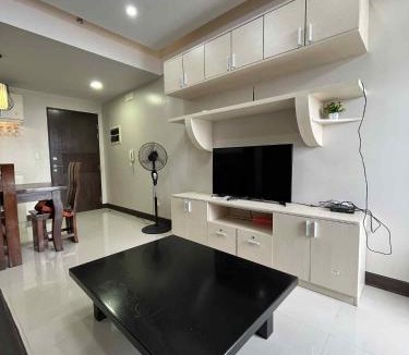 Socorro Apartment | Staycation in manhattan heights tower c beside alimall cubao 5 pax