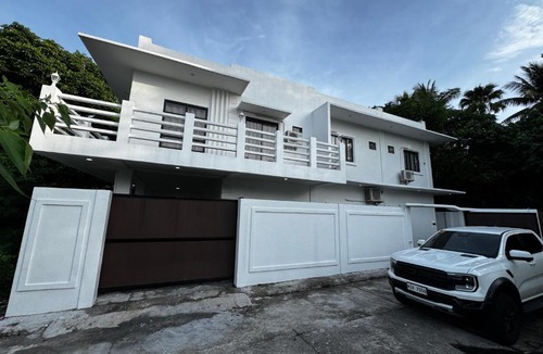 Tabaco City Villa | Stellar Stays