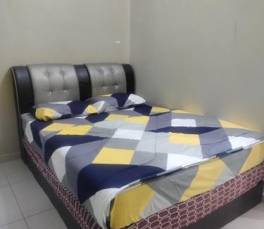 Kluang House | Stingless Bee Homestay