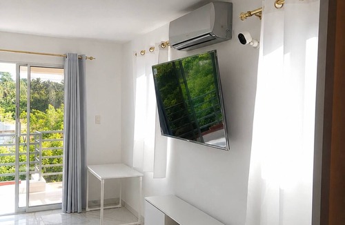 El Factor Apartment | Studio Apartment With Available Parking