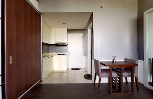 Lahug Apartment | Studio between Waterfront Hotel, IT Park and Cebu Business Park with Fast WiFi