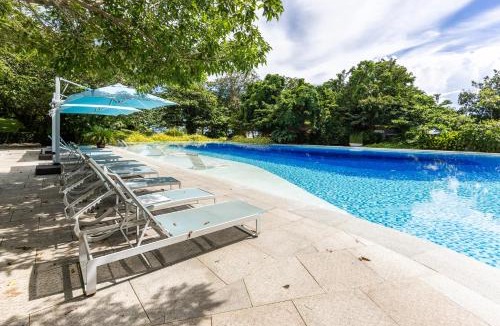 Maribago Apartment | Studio for 5 at Tambuli Residences Garden View by Dominik Studio Apartment with Pool Access & Balcony in Mactan