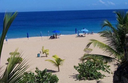 La Esplanada Apartment | Studio in central Sosua, pool/Wi-Fi/cable TV, guest-friendly