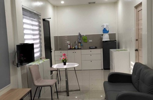 Badian Apartment | Studio room Balabagon