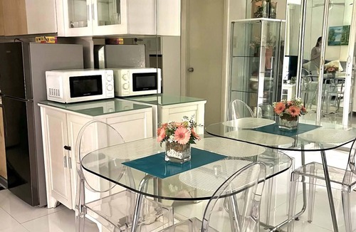 Downtown Condo | Studio w/Balcony-Rooftop Pool-Gym-Mall - Gramercy Residences