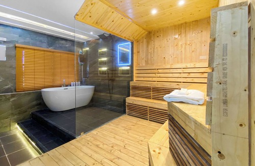 Basak Apartment | Studio w/Bathtub & Sauna Bench 2hrs
