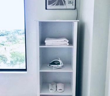 Lapu-Lapu Apartment | Stunning Tropical resort condo