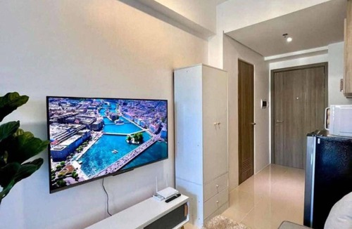 Highway Hills Condo | Stylish City Escape in Mandaluyong - Central Condo Living