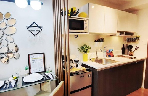 Salcedo Village Apartment | Stylish&homey1-br Apartment in Makati