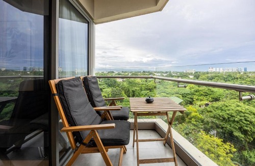 Maribago Apartment | Stylish Studio at Tambuli Residences Ocean View 8th Floor Tower C by Dominik
