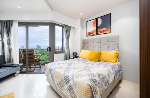 Maribago Apartment | Stylish Studio at Tambuli Residences Ocean View by Dominik Studio Apartment with Pool Access & Balcony in Mactan