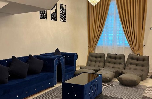 Rawang House | Su Hanna Homestay in Rawang near Gamuda Gardens 1 to 10 pax