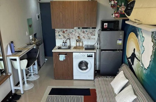 Lapu-Lapu Condo | Sun Drift Island Stay near Airport&Beach, with free Pool and Parking