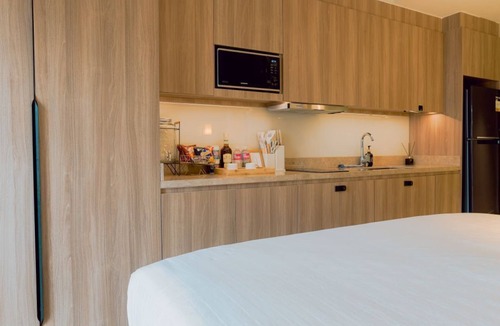 Makati Apartment | Sunset Serenity King Suite