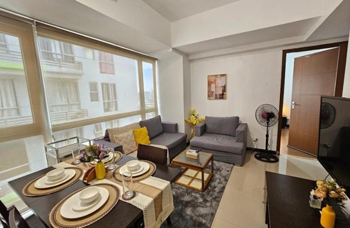 Pasig Apartment | Sunshine 100 Plaza - Bright and cozy 1 bedroom with washer
