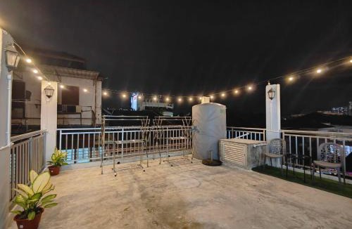 Chinatown House | Sunshine House