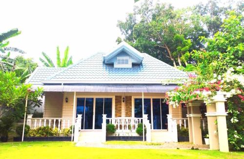 Ronda House | Sunshine's Haven