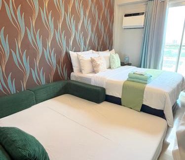 North Reclamation Area Apartment | Sunvida Tower Across SM Cebu CITY VIEW with Balcony